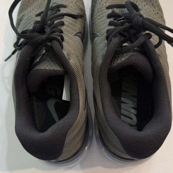 Nike Air Max 2017 Cargo Khaki Running Shoes - Style 849559-302. Size 7